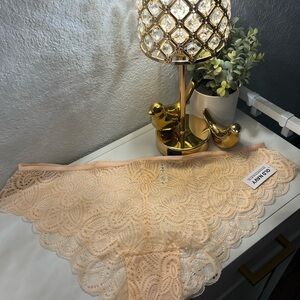⚡️ 4/$20 Old Navy Pink Lace Panties